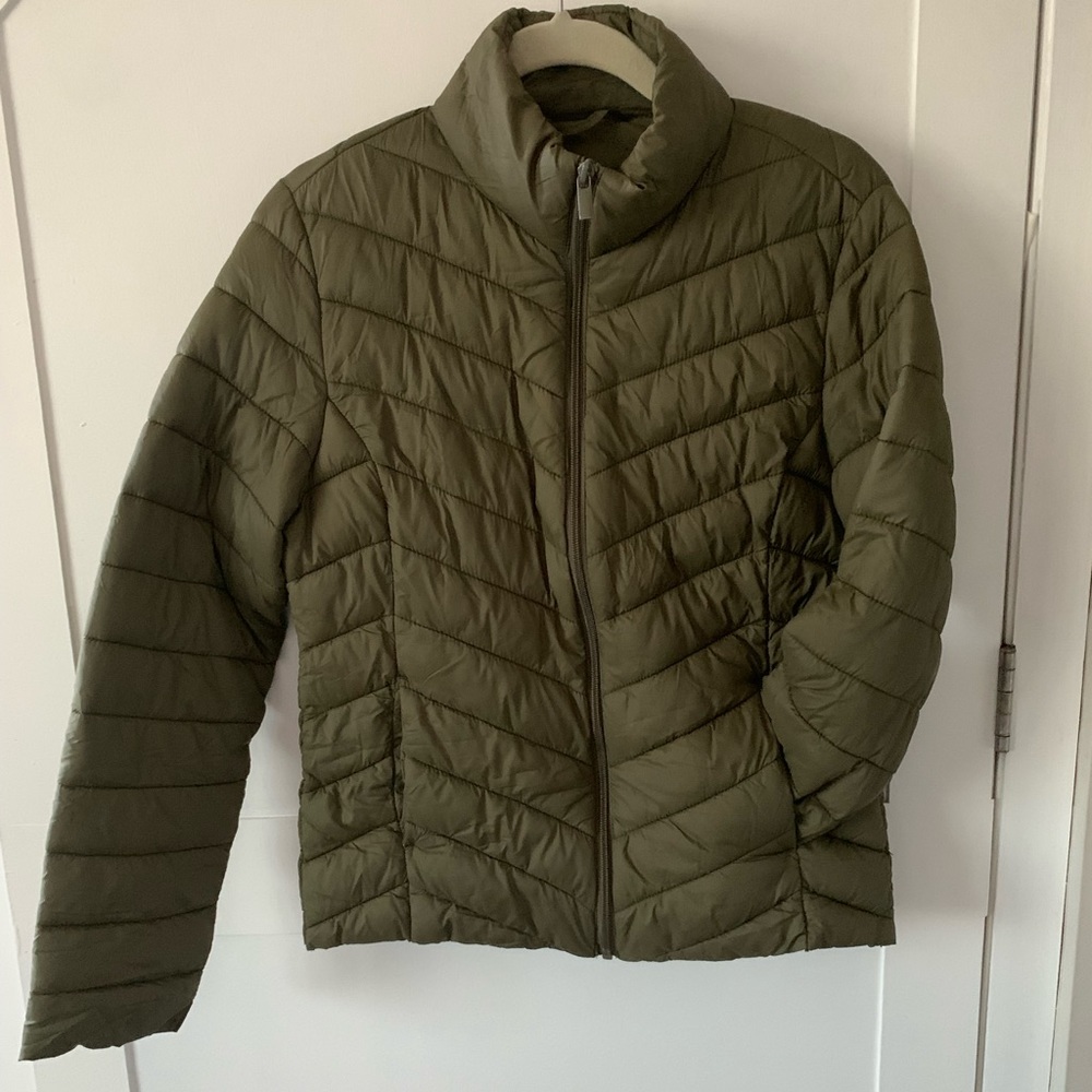 Cute army green jacket